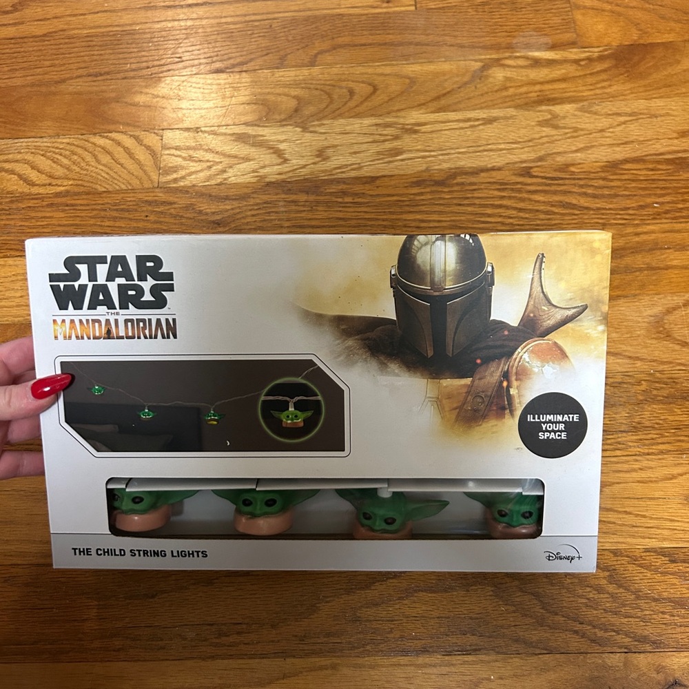 Disney Star Wars Mandalorian Green String Lights